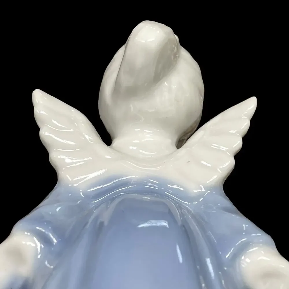 Lefton Kissing Angel Porcelain Blue & White Figurine Glazed Girl Made in Japan